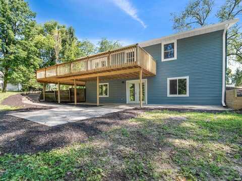 8941 E Nordman Drive, Syracuse, IN 46567