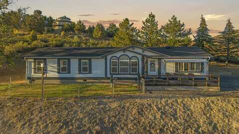 250 Burns Street, Klamath Falls, OR 97603