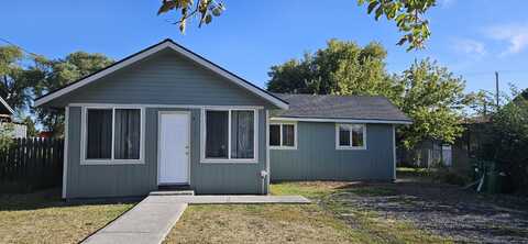 2136 Radcliffe Avenue, Klamath Falls, OR 97601