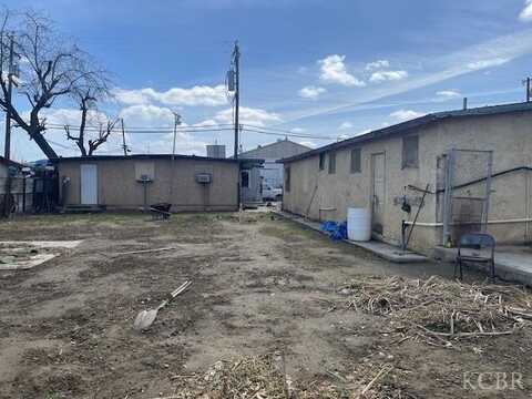 17059 Myrtle Avenue, Huron, CA 93234