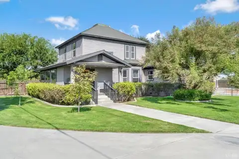 5775 11th Avenue, Hanford, CA 93230