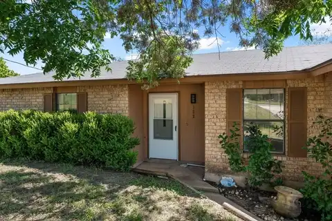 122 Drew Lane, Kerrville, TX 78028