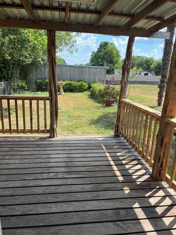 303-b First St, Center Point, TX 78010