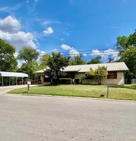 709 Ross St, Kerrville, TX 78028