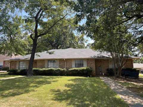 1716-1726 Preston Dr., Longview, TX 75604