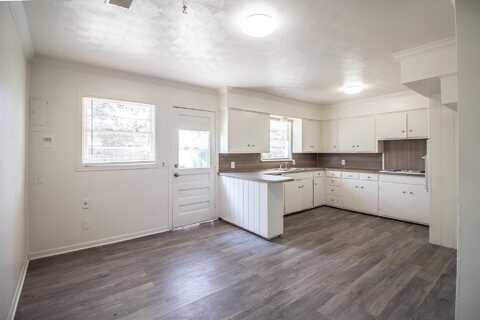 5011 42nd Street, Lubbock, TX 79414