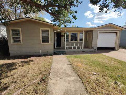2205 38th Street, Lubbock, TX 79412