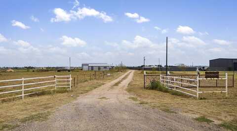 3002 N County Road 1640, Lubbock, TX 79416