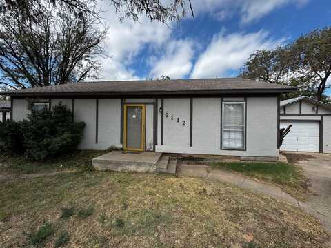 9112 Akron Avenue, Lubbock, TX 79423