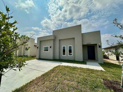 5021 Carambola Ln., LAREDO, TX 78046