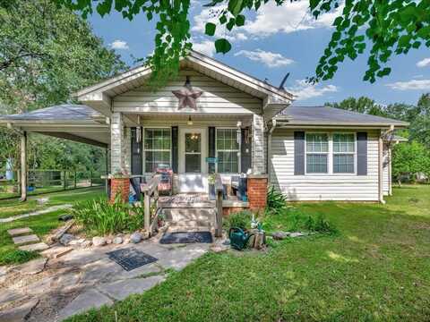 635 Oscar Berry Road, Lufkin, TX 75904