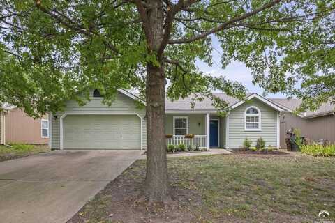 2108 E 26th Terrace, Lawrence, KS 66046