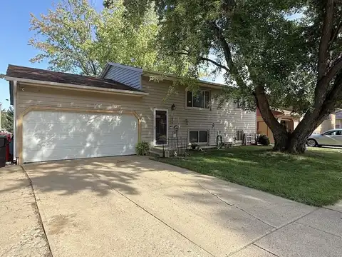 1604 John St., Yankton, SD 57078