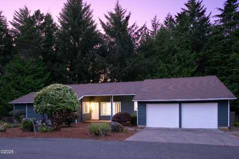 60 Seagrove Place, Lincoln City, OR 97367