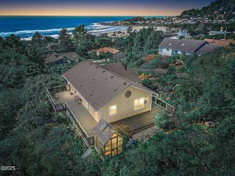 350 Hill Court, Yachats, OR 97498
