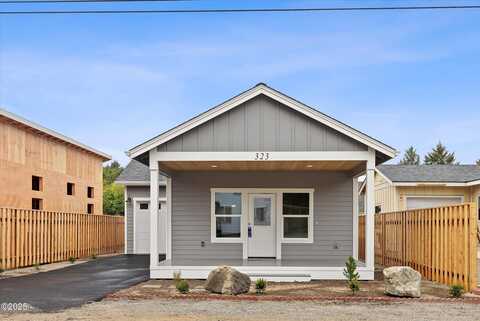 323 SE Oar Avenue, Lincoln City, OR 97367