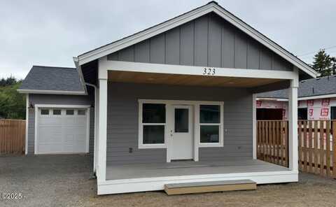 323 SE Oar Avenue, Lincoln City, OR 97367