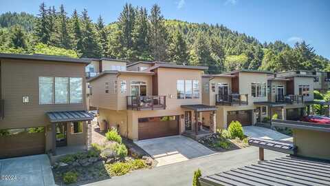 23 Basalt Lp, Yachats, OR 97498