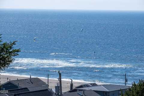 2044 NE 66th Street, Lincoln City, OR 97367