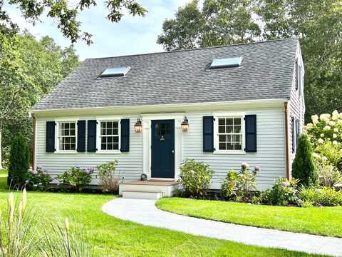 15 Night Heron Road, Edgartown, MA 02539