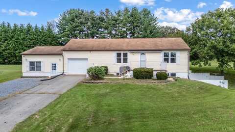1103 Stratford Drive, Bedford, VA 24523