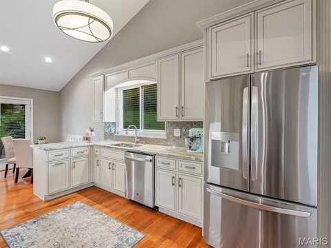 602 Valley Point Lane, Unincorporated, MO 63021