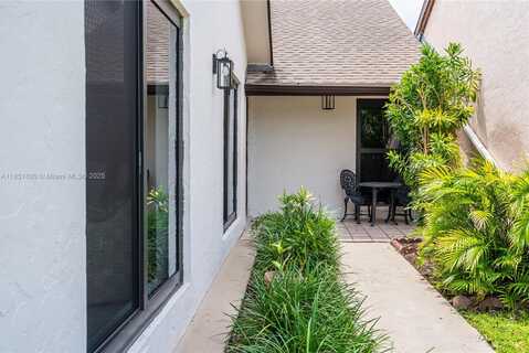 7106 SW 103rd Pl, Miami, FL 33173