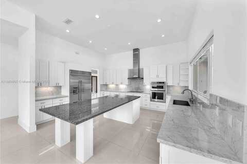 10703 SW 84th Ave, Miami, FL 33156