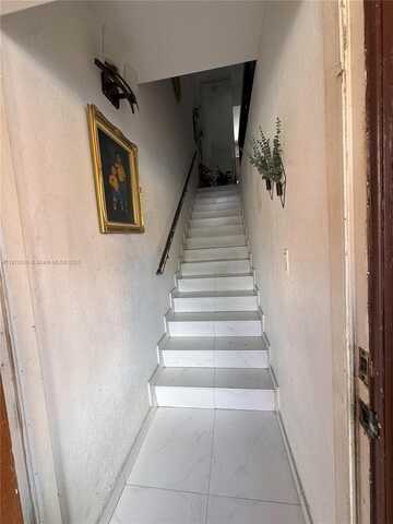 6411 W 27th Way, Hialeah, FL 33016