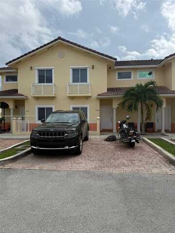 7458 NW 179th Ter, Hialeah, FL 33015