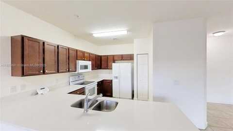 260 NW 109th Ave, Miami, FL 33172