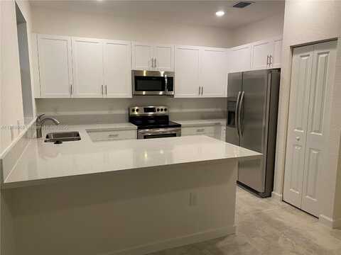 350 NE 208th Ter, Miami, FL 33179
