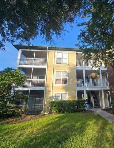 10122 WINSFORD OAK BOULEVARD, TAMPA, FL 33624