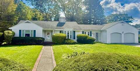 44 Country Club Dr, Brockton, MA 02301