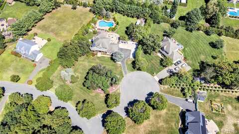 2 Derby Court, Aquebogue, NY 11931