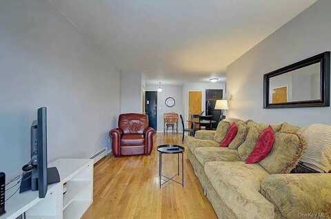 6141 168th Street, Fresh Meadows, NY 11365