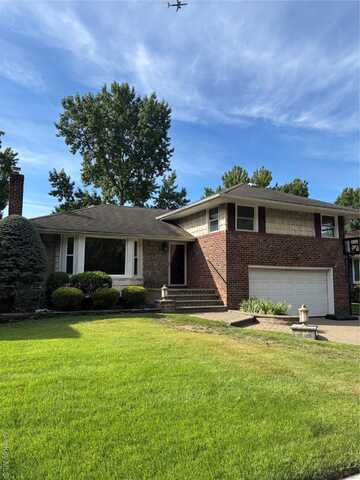 144 Asbury Avenue, Carle Place, NY 11514