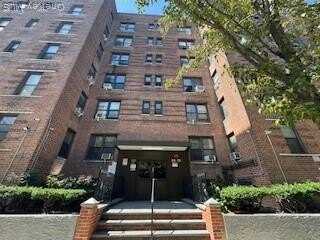 8830 182nd Street, Jamaica, NY 11423