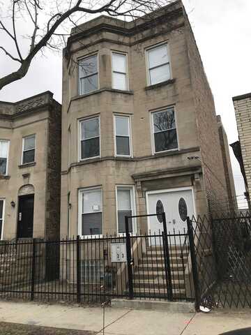 6504 S Maryland Avenue, Chicago, IL 60637