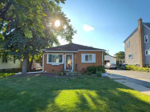 512 N Emroy Avenue, Elmhurst, IL 60126