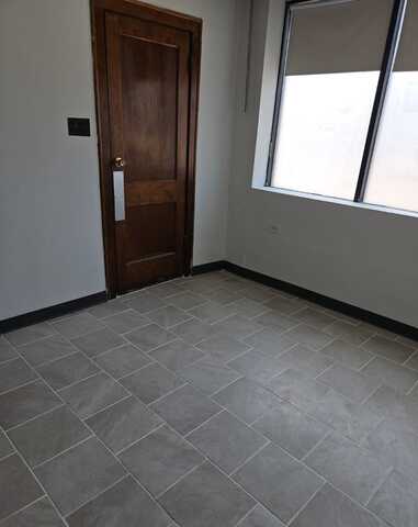 6217 N Milwaukee Avenue, Chicago, IL 60646