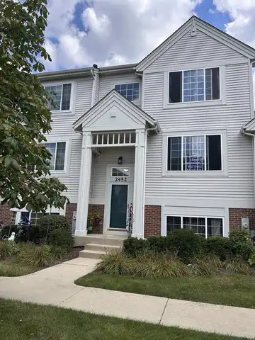 2452 Daybreak Court, Elgin, IL 60123