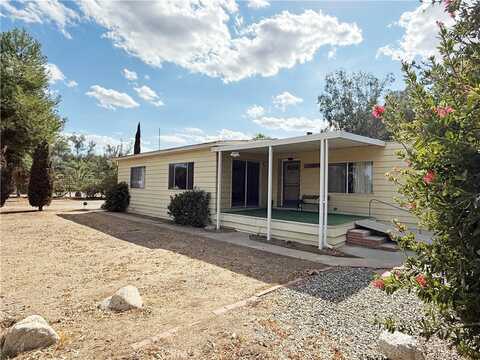 28555 Shady Tree Lane, Winchester, CA 92596