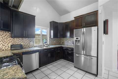 11529 Hunnewell Avenue, Sylmar, CA 91342