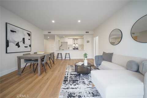 104 S Hayworth Avenue, Los Angeles, CA 90048