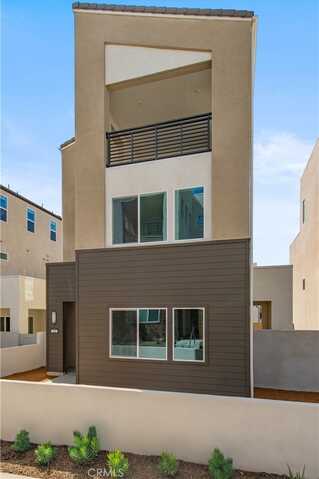 181 sawbuck, Irvine, CA 92816
