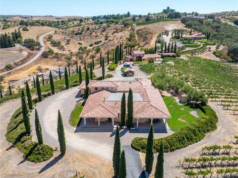 725 Spring Creek Way, Templeton, CA 93465