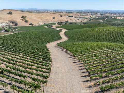 5790 Hog Canyon Road, San Miguel, CA 93451
