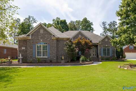 138 Holbrook Drive, Huntsville, AL 35806