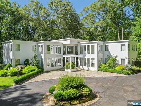 40 Jockey Hollow Road, Bernardsville, NJ 07924
